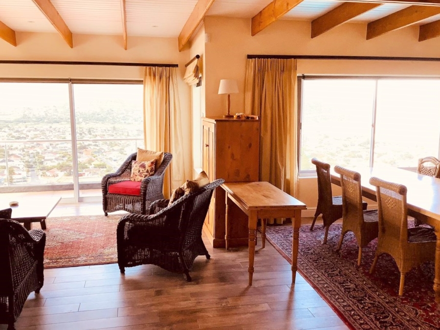 To Let 4 Bedroom Property for Rent in Fish Hoek Western Cape